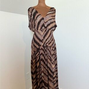 Chic Zebra Print Maxi Dress